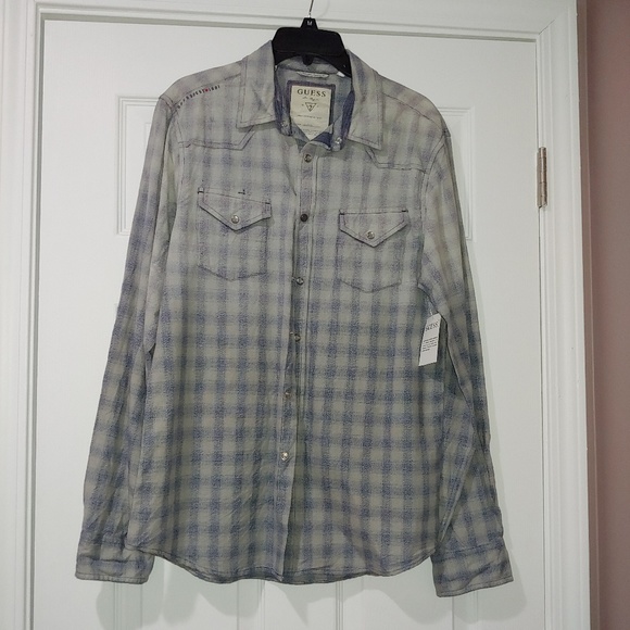 NWT Mens GUESS Plaid Long Sleeve Button Shirt M - Picture 1 of 5